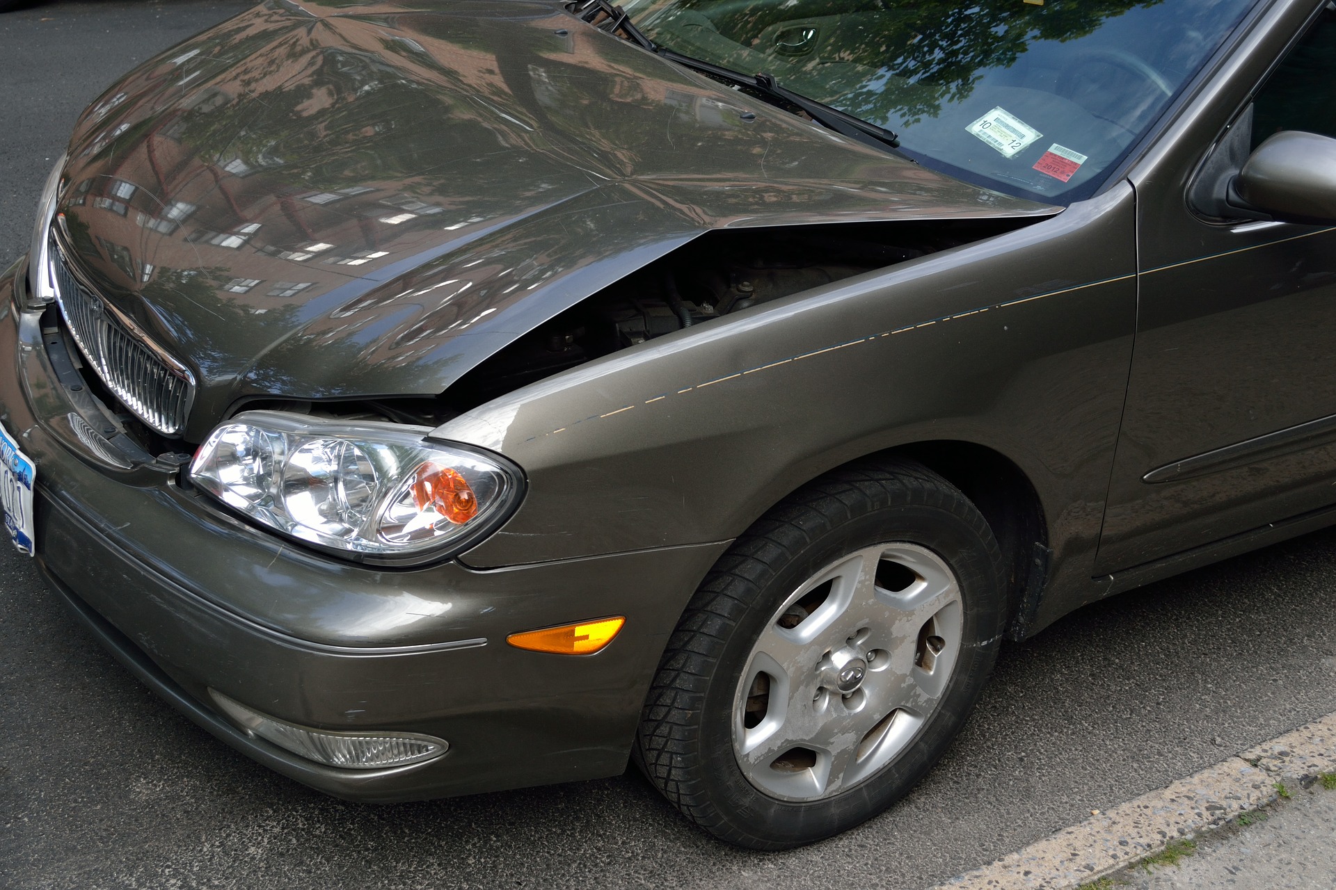crashed-car-2727666_1920
